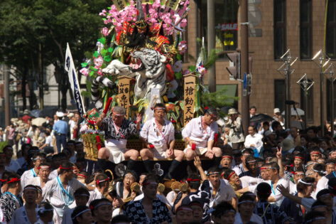 hakata_gion_yamakasa_2006_02-473x315-7836524