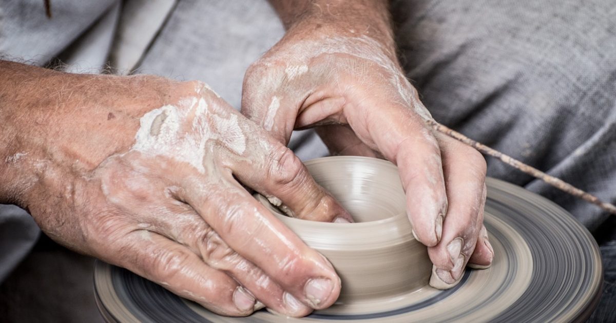 hands-1139098_1280-1200x630-6965210